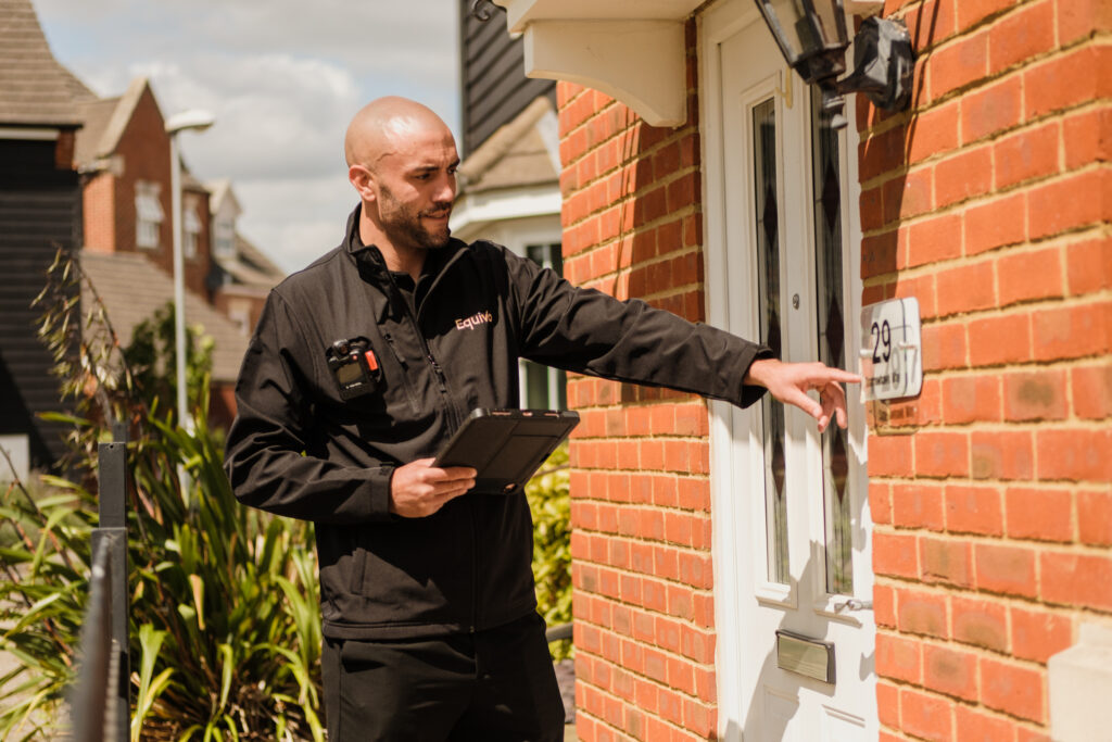 agent ringing the customers doorbell