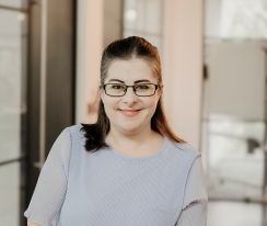 Michelle Bond, Account Executive