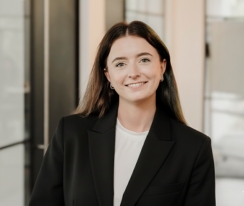 Zoe Newman, Account Executive